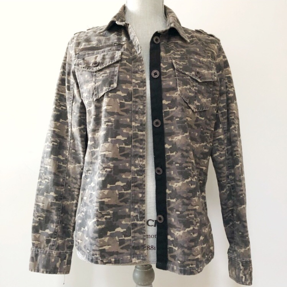 Urban Outfitters overshirt BDG camo shirt jacket cotton